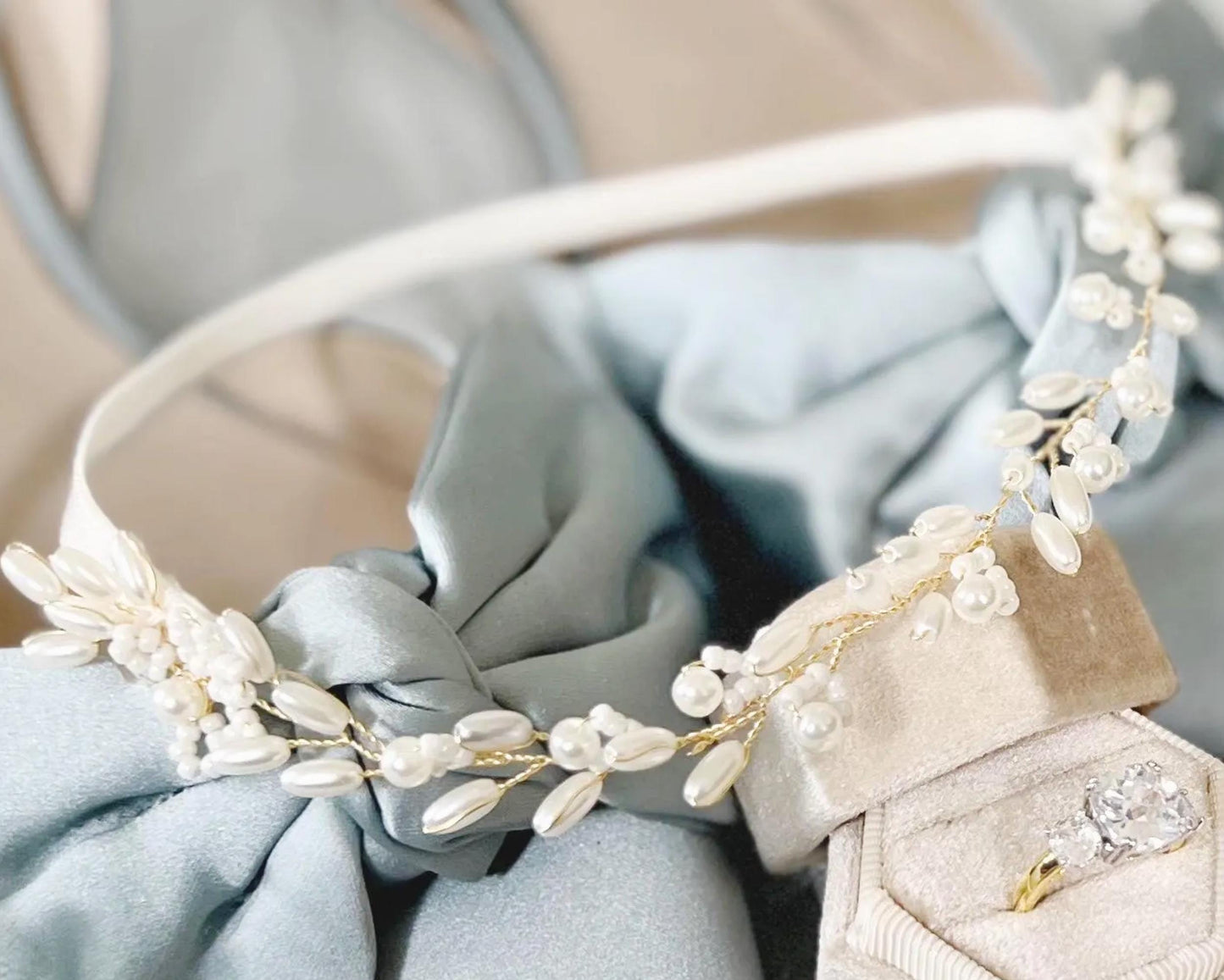 Pearl Bridal Garter: Handmade Wedding Leg Accessory
