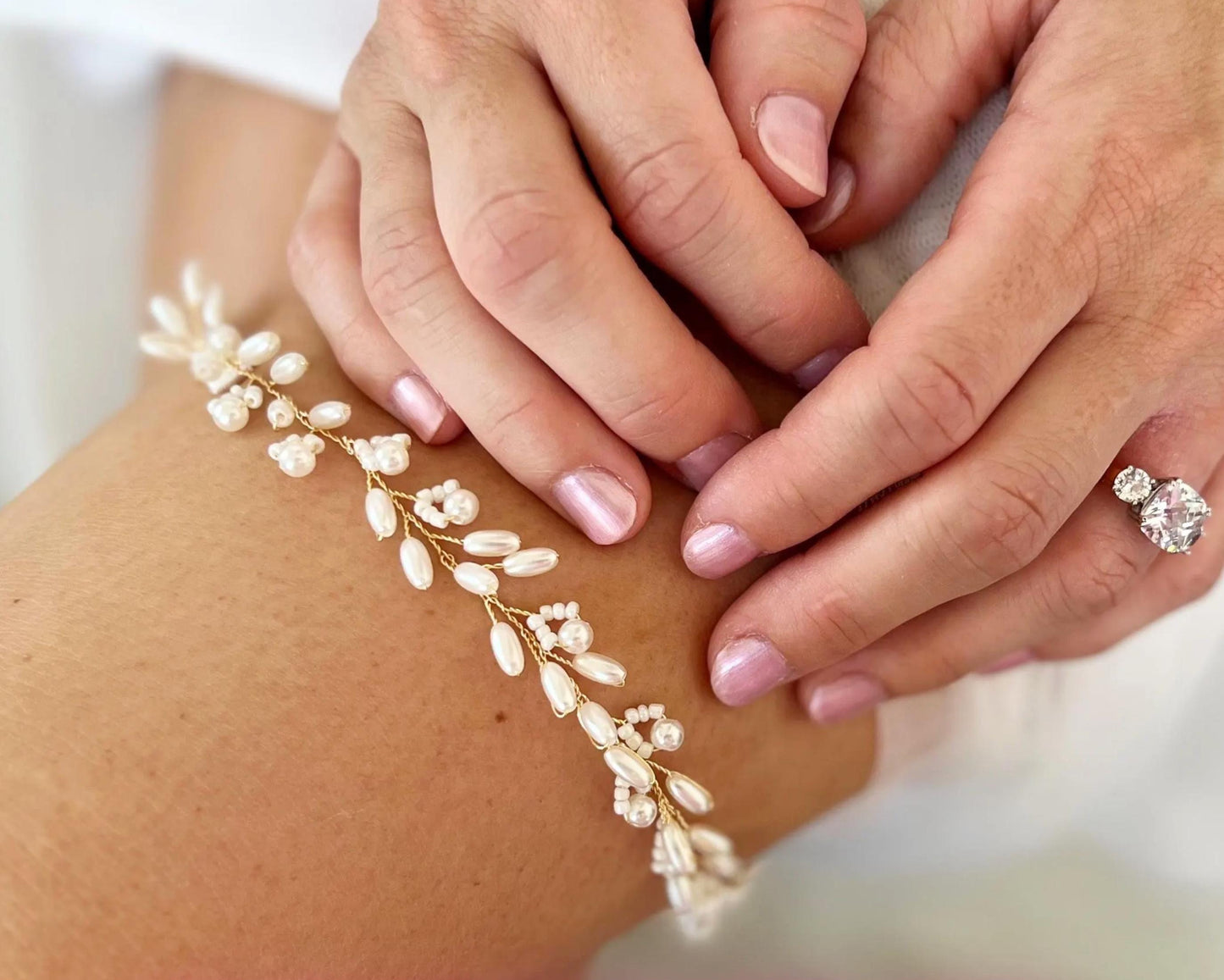 Pearl Bridal Garter: Handmade Wedding Leg Accessory
