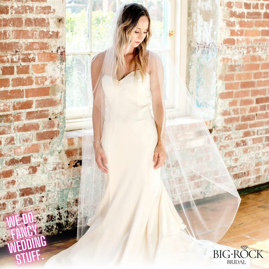 Simple Ivory Floor Length Wedding Veil: Bridal Accessories